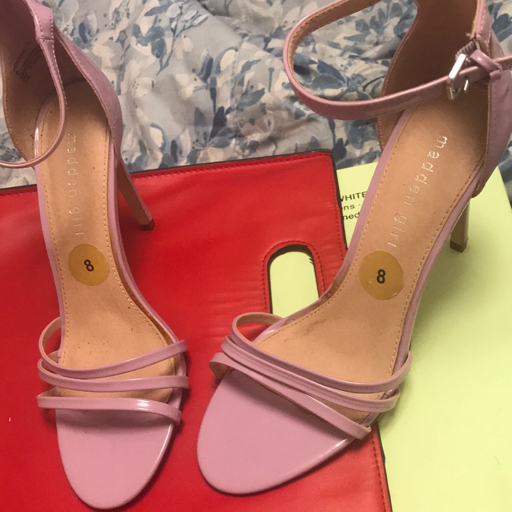 COPY - Light purple pumps